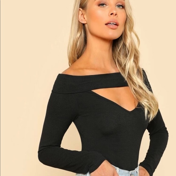 SHEIN Tops - SHEIN V Cutout Blouse Top